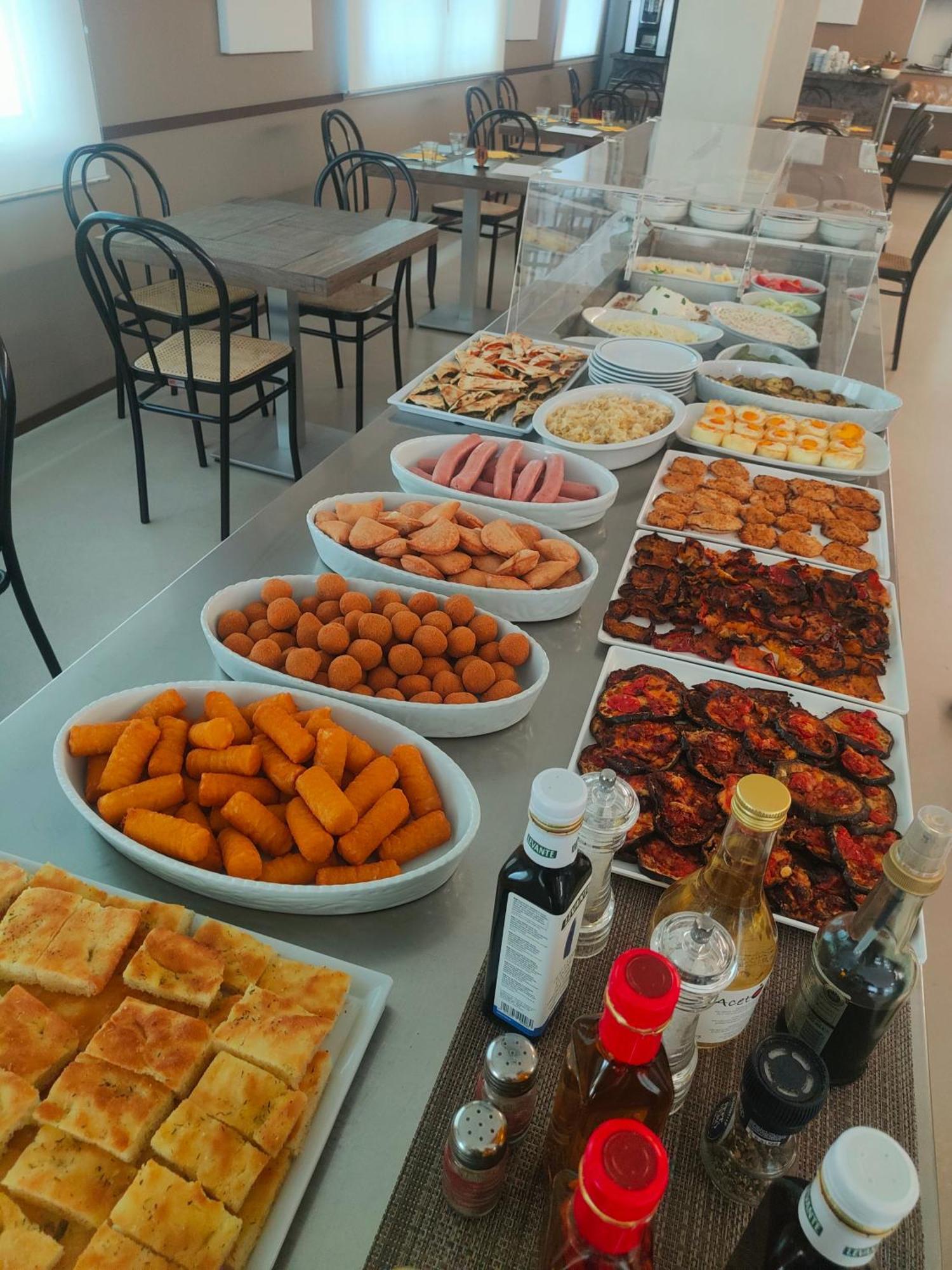 Hotel Ricci Rimini Luaran gambar