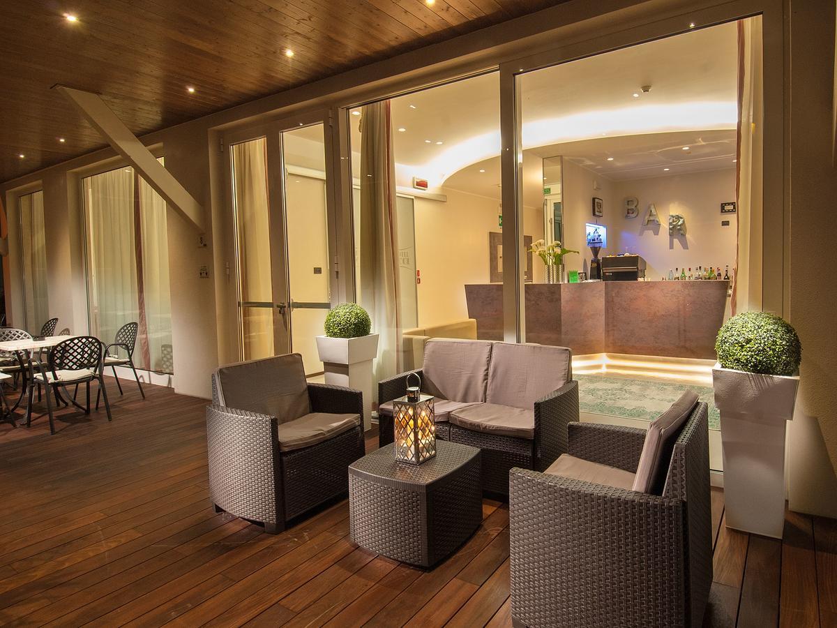 Hotel Ricci Rimini Luaran gambar