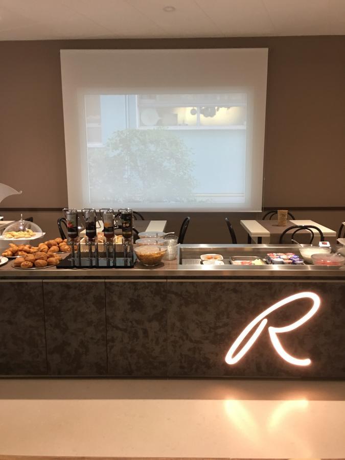 Hotel Ricci Rimini Luaran gambar